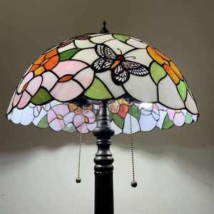 Vente en gros sur mesure de verre coloré style <span class=keywords><strong>Tiffany</strong></span> abat-jour en verre <span class=keywords><strong>papillon</strong></span> rose peint à la main <span class=keywords><strong>lampe</strong></span> de table en verre d'art - Product Image 5