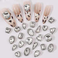 Assortiment de breloques de luxe en alliage métallique argenté 3D, motifs papillon et cœur, avec cristaux, strass et pierres de zircone pour ongles