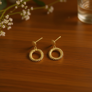 Pendientes colgantes vintage de acero inoxidable calado, chapados en oro, joyería de fiesta para mujer - Product Image 3