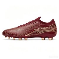 Chaussures de football personnalisées en matériaux variés, fournisseur agréé Jinjiang, chaussures de football à tige basse pour la vitesse
