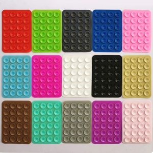 Support adhésif pour téléphone en silicone compatible avec les coques de téléphone iPhone et Android, accessoire mobile antidérapant - Product Image 3