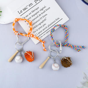 Nueva aleación Color cuerda béisbol conjunto deportes creativo Mini colgante llavero mochila decoración regalo versátil - Product Image 3