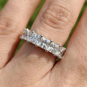 Anillo de Plata de Ley 925 con Diamante Cultivado en Laboratorio para Mujer, Elegante Joyería Fina para Aniversario de Bodas, Promesa, Momento Especial - Product Image 1