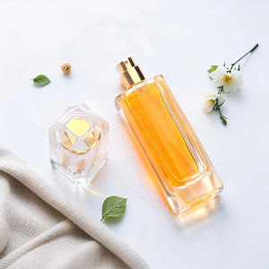 Venta al por mayor de fábrica Deluxe 30ml 50ml 80ml Botella de perfume de vidrio cilíndrica vacía reciclable con rociador de niebla fina - Product Image 5