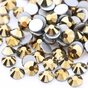 Commercio all'ingrosso retro piatto sciolto sfuso placcato oro serie Aurum metallo ematite oro strass rotondo per la creazione di pietre decorative