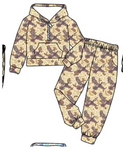 Ensemble 2 pièces pour enfants : sweat à capuche camouflage et pantalon de jogging décontracté à manches longues - Product Image 4