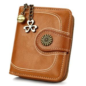 Vente chaude femmes court Vintage sac à main transfrontalier Spot célèbre marque en gros pochette huile PU cuir <span class=keywords><strong>pièce</strong></span> fermeture éclair portefeuilles - Product Image 4