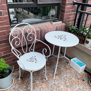 <span class=keywords><strong>Set</strong></span> di <span class=keywords><strong>Tavolo</strong></span> <span class=keywords><strong>e</strong></span> <span class=keywords><strong>Sedie</strong></span> <span class=keywords><strong>in</strong></span> <span class=keywords><strong>Ferro</strong></span> Battuto Stile Francese per Esterni, Arredamento <span class=keywords><strong>da</strong></span> <span class=keywords><strong>Giardino</strong></span> per Cortile, Parco, Villa, Fattoria - Product Image 3