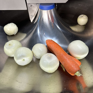 Aimeida Machine de découpe de viande congelée automatique à grande vitesse en acier inoxydable de haute qualité pour la transformation alimentaire, coupe-viande à bol pour porc - Product Image 2
