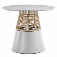 Table de salle à manger ronde moderne d'extérieur avec piétement en métal et design en corde tressée pour patio, jardin, café, restaurant, hôtel, terrasse