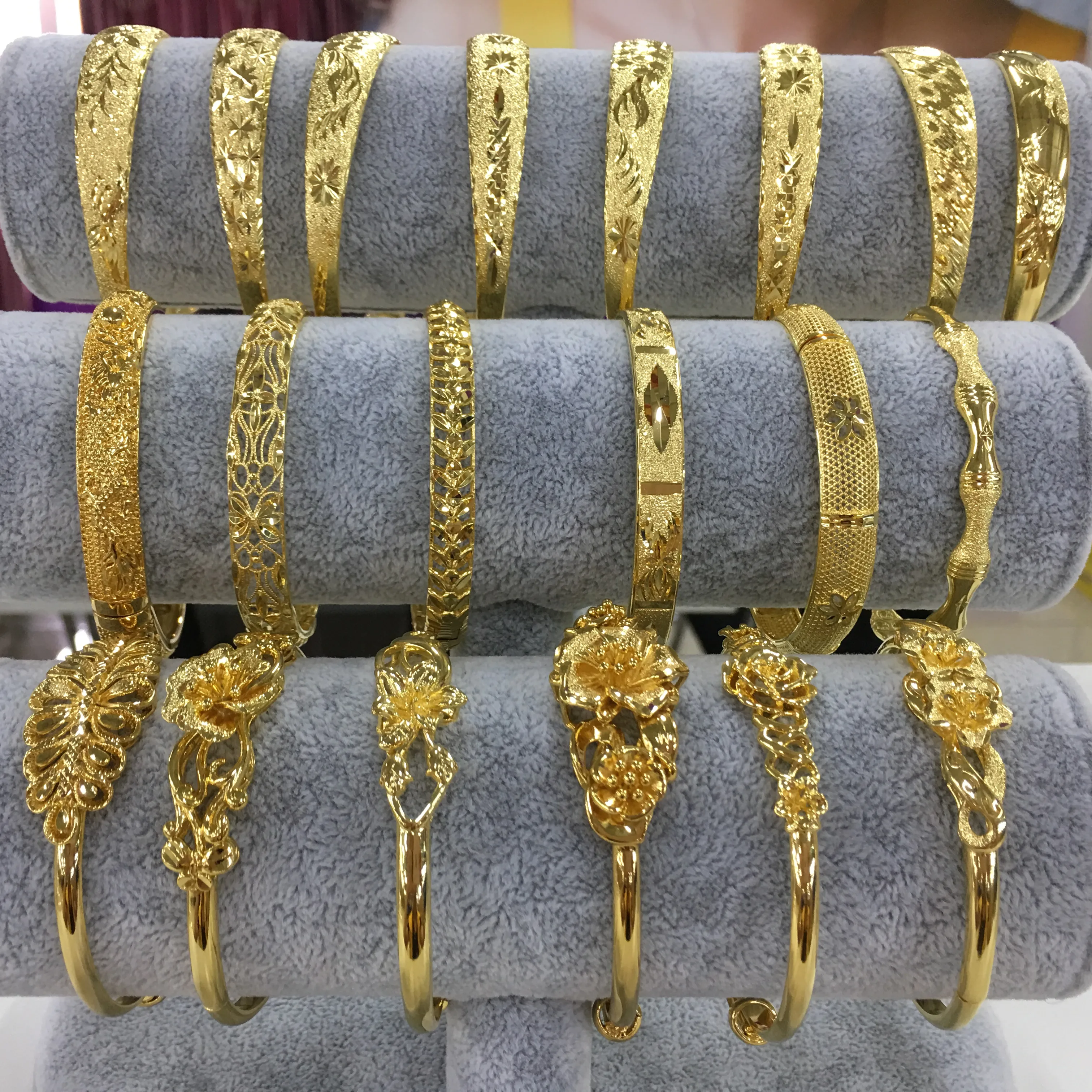 212 xuping תכשיטים סיטונאי באיכות גבוהה 24K18K זהב-מצופה יוקרה אופנה מעודן זירקון כל התאמה כלה צמיד צמיד