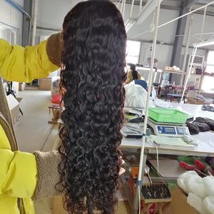 Sans colle faite à la machine longue couche noire 30 pouces <span class=keywords><strong>cheveux</strong></span> humains eau naturelle corps lâche vague perruque avec <span class=keywords><strong>frange</strong></span> latérale - Product Image 2