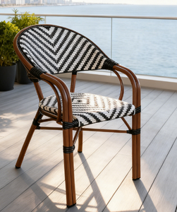 Chaise de bistrot de style français Yoshen en noir et blanc pour l'extérieur, chaise de jardin, chaise de patio - Product Image 2