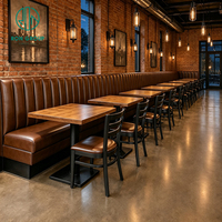 Meubles de restaurant modernes Ron Group, table en bois massif, banquette en cuir à dossier haut, chaises en métal personnalisées pour usage commercial.