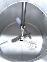 Réservoir de mélange de jus et de boissons en acier inoxydable de qualité alimentaire de 10 m3 avec chauffage/refroidissement, réservoir de mélange avec agitateur