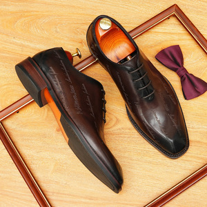 Zapatos de vestir formales de cuero para hombre, estilo nuevo de primavera y verano, con punta en pico, a la moda, casuales, para traje. - Product Image 3