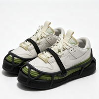 Chaussure de rééducation avec fermeture auto-agrippante pour l'entraînement à la marche et l'adaptation à la différence de longueur des jambes
