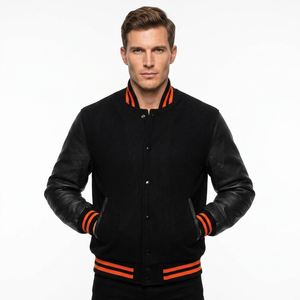 Veste universitaire noire pour homme, style streetwear, coupe classique, col en V, fermeture boutonnée, tissu extérieur en laine/viscose, doublure en polyester - Product Image 1