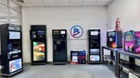 New Design Promotion Small Combo Snack and Drink Vending Machine Outdoor Automatic Vending Machine Payment Credit Card for Bar