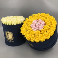 Vente en gros de boîte à fleurs ronde de marque EA faite à la main dans le Guangdong boîte d'emballage en mousse de velours avec logo