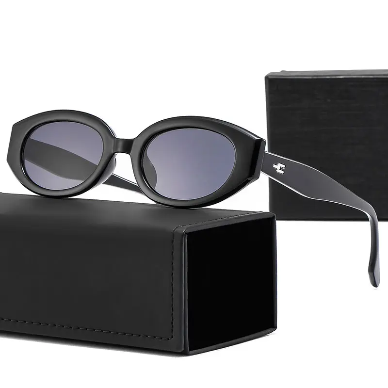 نظارات شمسية مخصصة عالية الجودة للنساء على الموضة من تيك توك النظارات الشمسية العصرية ذات إطار صغير من النظارات الشمسية البنفسجية