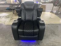 Kursi Sofa Recliner Elektrik Kulit Asli Modern Mewah untuk Home Theater dengan Lampu LED, Rangka Kayu, Fitur Pintar, dan Sistem Gliding