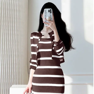 Autumn Sexy Slim-Fit Dress Set Kurze Strickjacke und gestreiftes sexy <span class=keywords><strong>Slip</strong></span> Dress <span class=keywords><strong>Knit</strong></span> Zweiteiliges Set für Frauen - Product Image 3