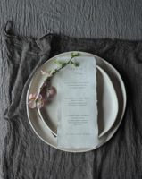 Papier et enveloppes faits main en coton recyclé à 100 % avec bords festonnés pour cartes d'invitation, de menu et de nom de mariage