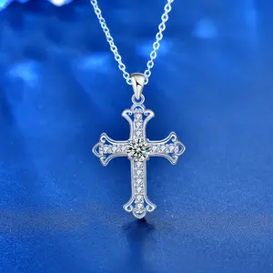Collana accessori nuova 925 in argento sterling moissanite gioielli con ciondolo a croce collana a catena per clavicola da donna