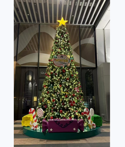 <span class=keywords><strong>Alberi</strong></span> artificiali a forma di paesaggio all'aperto Pre-illuminati a LED in PVC di grandi dimensioni da 10 a 48 metri - Product Image 1