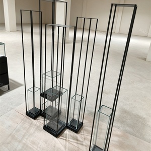 Présentoir <span class=keywords><strong>Colonne</strong></span> Haute pour Bijoux, Socle <span class=keywords><strong>en</strong></span> Métal Noir Mat, <span class=keywords><strong>Vitrine</strong></span> Géométrique <span class=keywords><strong>en</strong></span> <span class=keywords><strong>Verre</strong></span> pour Magasin de Montres et Exposition d'Art - Product Image 3