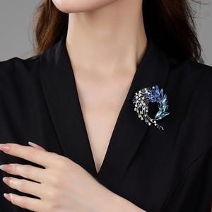 Broches de Cristal con Forma de Flor, Botones de Estrás, Aleación Chapada en Oro, Personalizados, Unisex, Regalo para Compromiso, Boda, Fiesta - Product Image 3