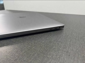 95% baru 13 inci <span class=keywords><strong>M</strong></span>-a-cbook Pro tahun 2019 I7 A198916G +512G SSD Tersedia untuk Dijual Cepat Laptop Bekas atau Rekondisi - Product Image 4