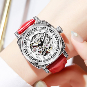 Montre mécanique entièrement automatique, tendance, à la mode, avec fleur sculptée, diamants incrustés, bracelet en cuir véritable, aiguilles lumineuses. - Product Image 3