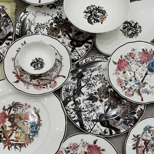 Juego de Vajilla de Porcelana Europea de Lujo en Oferta, con 41 Piezas de Platos de Porcelana Fina - Product Image 4
