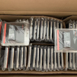 ของแท้สำหรับ <span class=keywords><strong>DJI</strong></span> ryze <span class=keywords><strong>Tello</strong></span> <span class=keywords><strong>แบ</strong></span><span class=keywords><strong>ต</strong></span>เตอรี่ edello <span class=keywords><strong>แบ</strong></span><span class=keywords><strong>ต</strong></span>เตอรี่ <span class=keywords><strong>Tello</strong></span> Edu <span class=keywords><strong>แบ</strong></span><span class=keywords><strong>ต</strong></span>เตอรี่เที่ยวบิน1100 mAh อะไหล่โดรน - Product Image 1