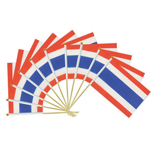 2024 fábrica gran oferta Tailandia poste de madera bandera ondeada a mano para vacaciones generales - Product Image 2