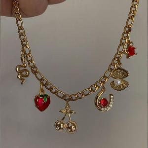 Collier Pendentif Femme en Acier Inoxydable Classique, Motifs Coquillage, Serpent, Patte de Chat, Petit Ours, U, Sabot, Araignée, Goutte d'Eau, Style Européen - Product Image 2