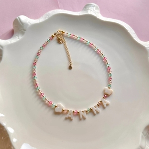 Collana con nome alfabeto madreperla con perline colorate collana regalo per bambine - Product Image 3