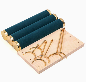 Expositor de Joyería Creativo de Terciopelo para Pulseras y Collares, Soporte de Exhibición de 3 Niveles en Forma de T, de Madera y Metal - Product Image 6