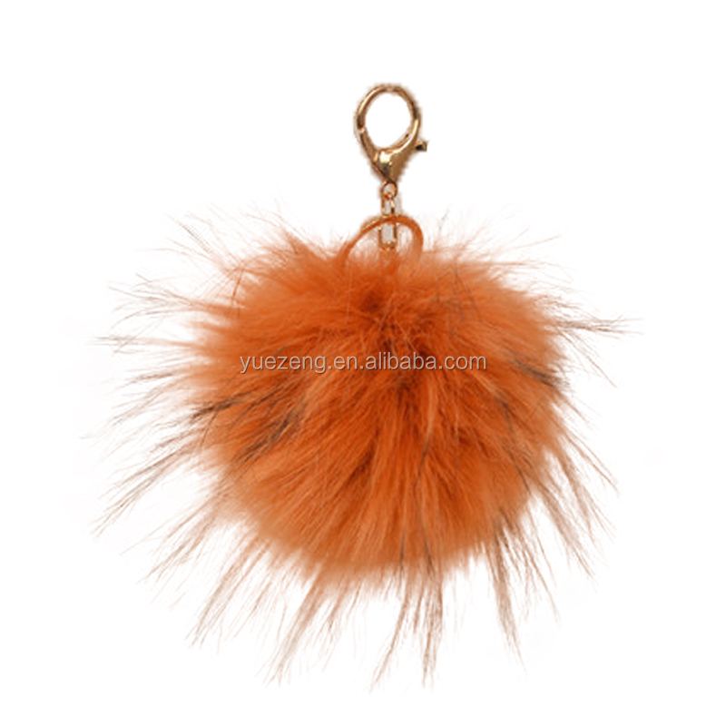 Самый популярный красивый помпон из искусственного меха