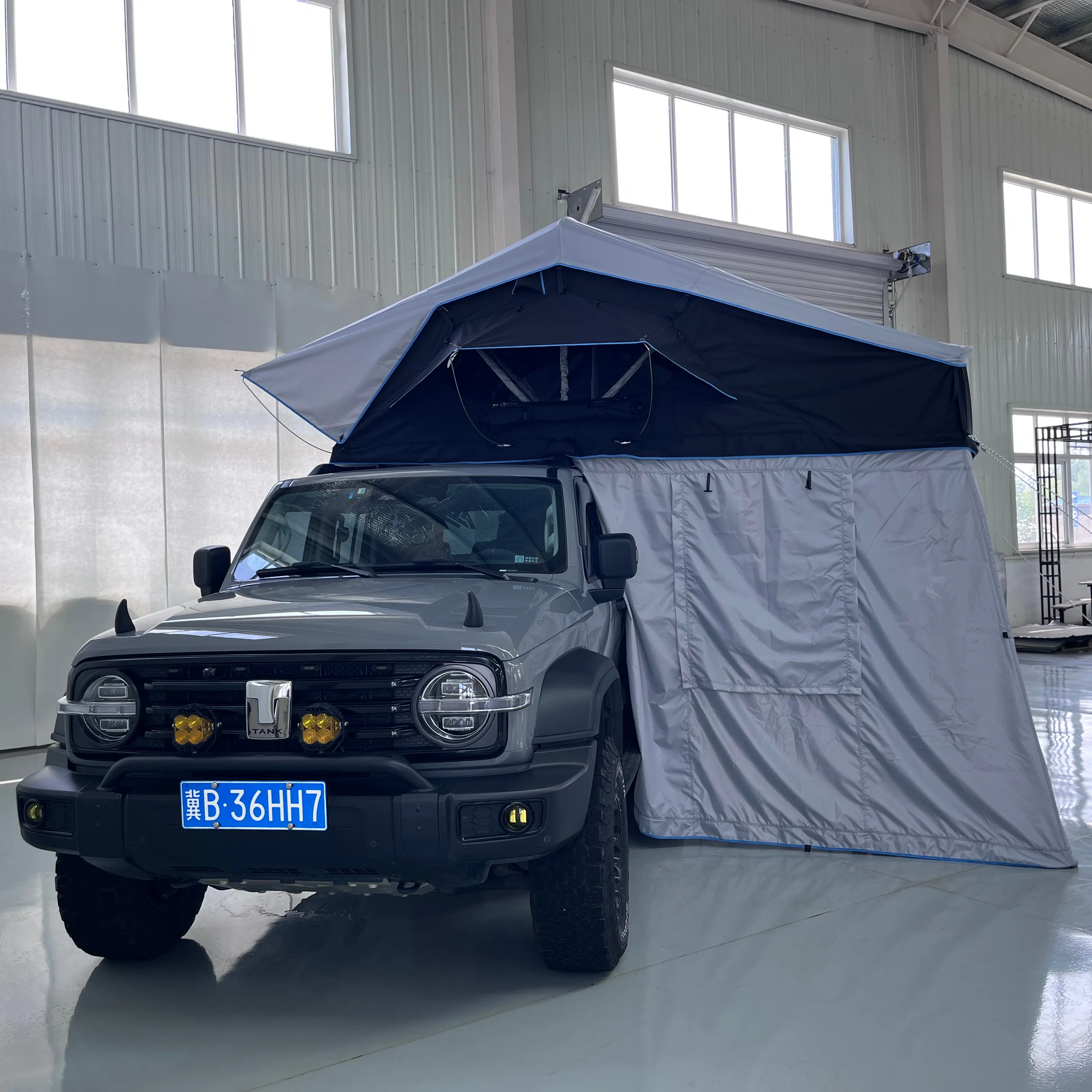 Sunday Campers Manufacturer Tienda De Techo Outdoor 2-4 Person 4x4 Overland SUV Car Camping Waterproof Soft Shell Roof Tent