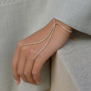 Pulsera de Cadena con Diamantes de Imitación, Diseño Geométrico Redondo en Tono Dorado, Joyería Unisex, Artículo de Regalo - Product Image 4