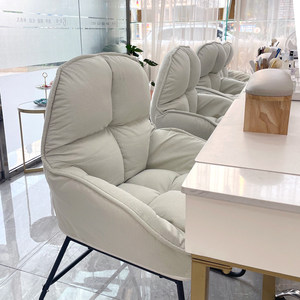 Chaise de bureau rembourrée en crème, dossier haut, chaise de bureau pour salon, studio de beauté - Product Image 1
