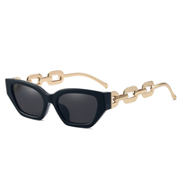 Fashion Cat Eye Zonnebril Vrouwen Luxe Merk Designer Vintage Kleine Frame Reizen Populaire Metalen Ketting Shades Uv400 Zonnebril