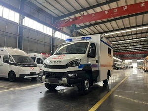 Ambulancia Médica de Emergencia con Motor Diésel, Transmisión Manual, Tracción en las Cuatro Ruedas, de 3-8 Metros, Tipo Ward, para Pacientes de Emergencia - Product Image 3