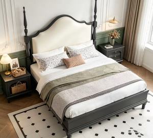 Cama de cuatro postes tamaño queen premium de madera negra con cabecero curvo tapizado en beige para dormitorio - Product Image 3