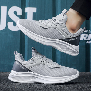 Chaussures de course décontractées pour hommes, taille extra large, respirantes, en maille, légères, semelle souple, pour l'été - Product Image 4