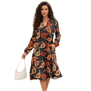 Abito Casual di Alta Qualità con Stampa Personalizzata, Segno Shaka, Scollo a V, Tasche, Vita Naturale, Patchwork Ecologico, Linea ad A - Product Image 2