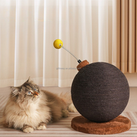 Griffoir pour chat en jute en forme de bombe, non toxique, avec boule de jeu à ressort